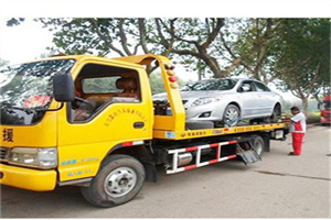 个旧附近24小时汽车拖车服务热线